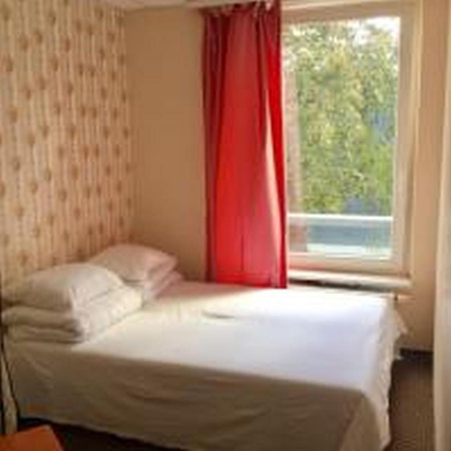 Harbour Hub Hostel Tallinn Exterior photo
