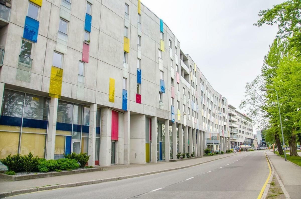Harbour Hub Hostel Tallinn Exterior photo